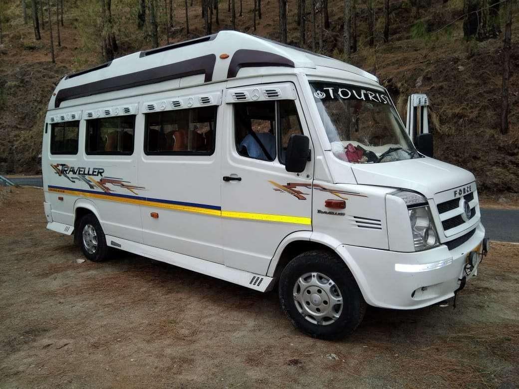 Tempo Traveller for large group travel